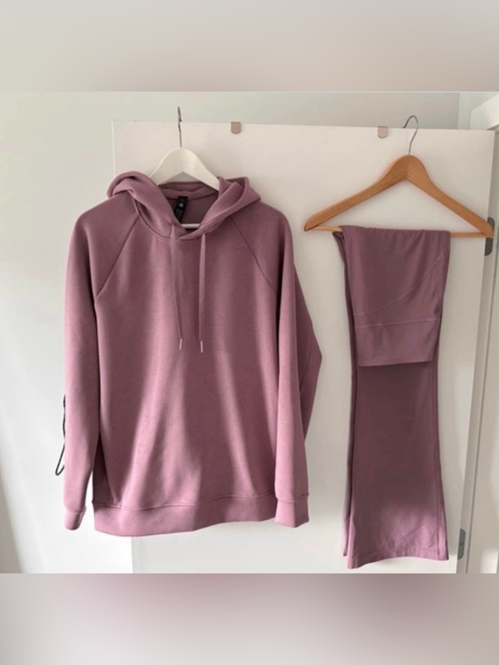 Lululemon Mauve/Pink Set Mens Hoodie M Womens Flare Leggings size 10